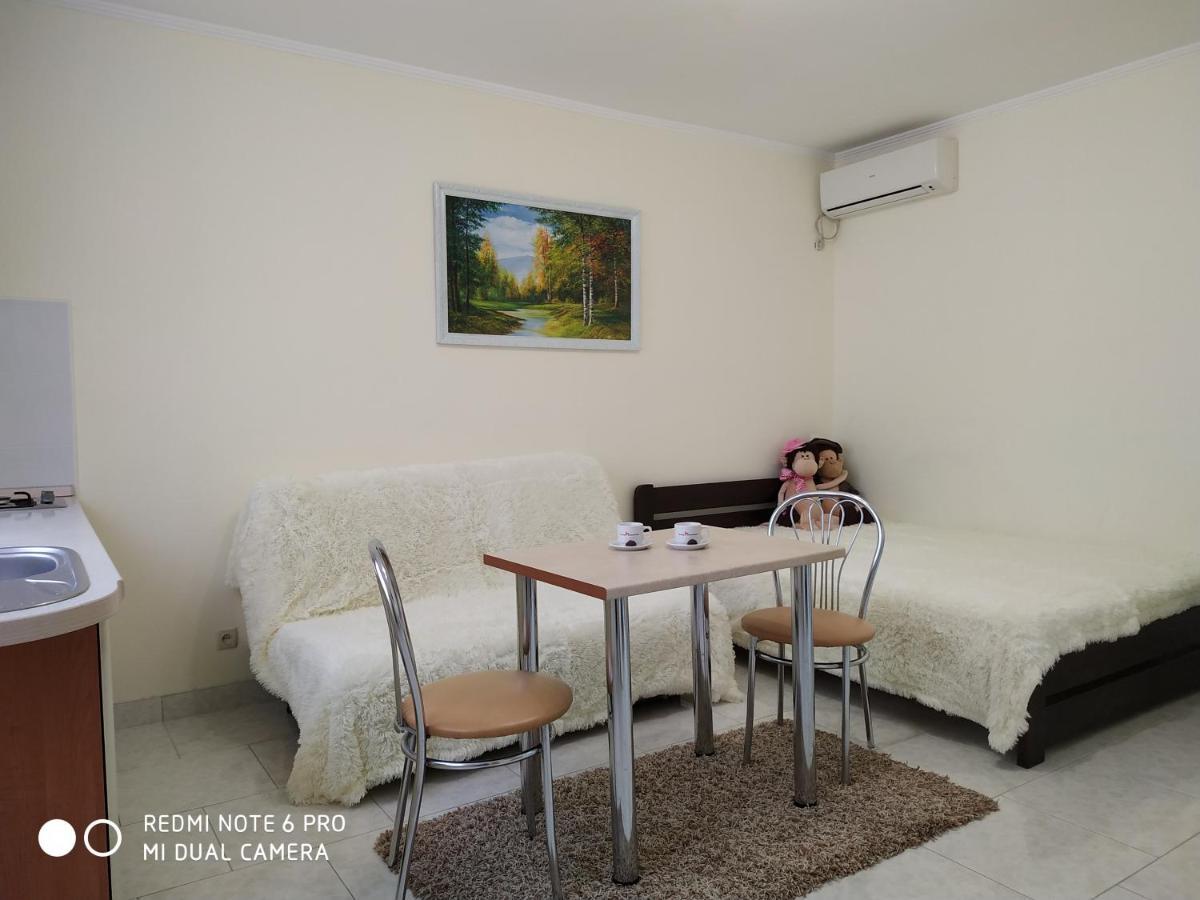 Guest House Butterfly Wing Οδησσός Εξωτερικό φωτογραφία