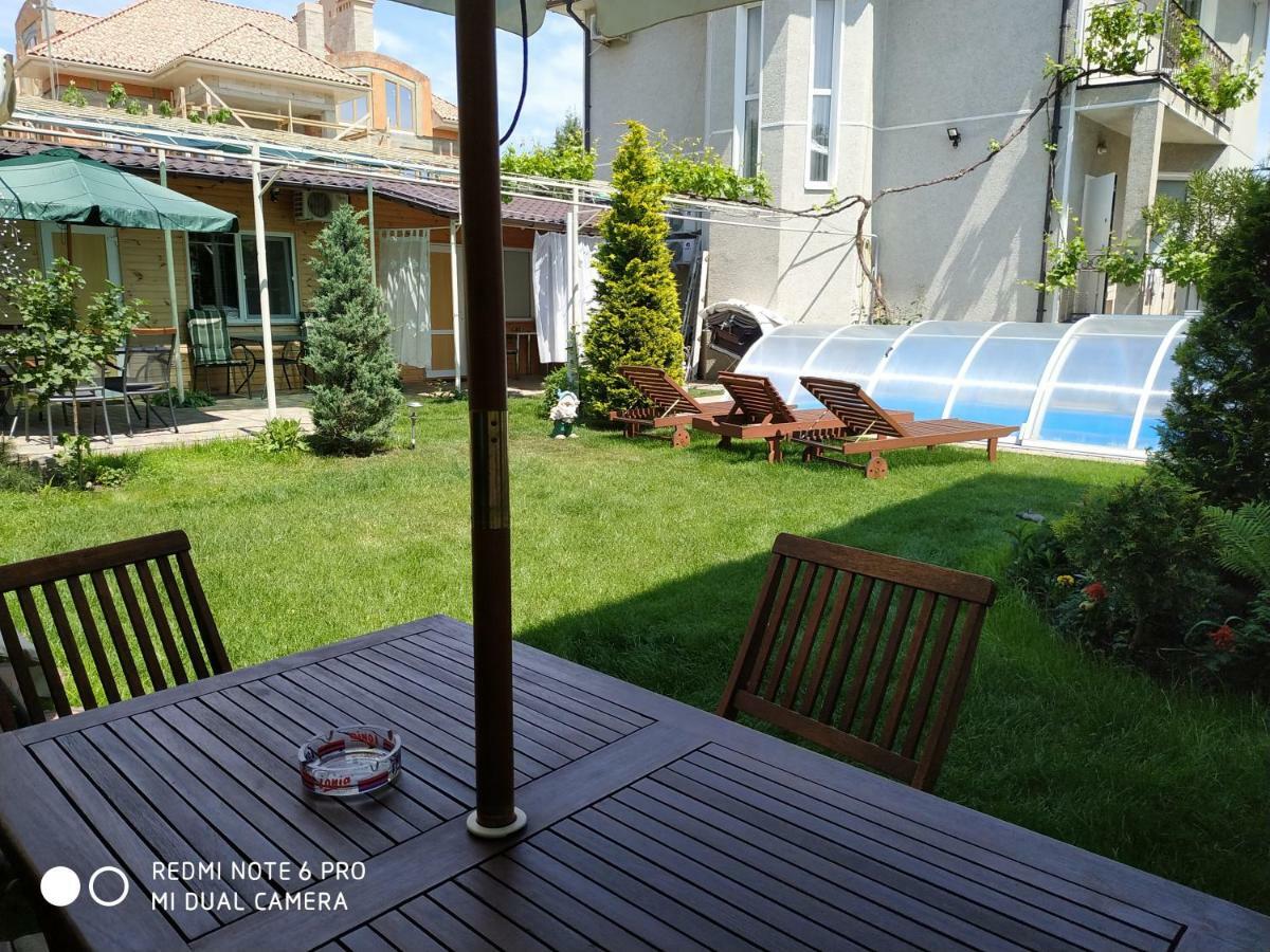 Guest House Butterfly Wing Οδησσός Εξωτερικό φωτογραφία