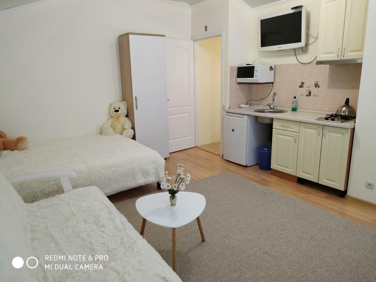 Guest House Butterfly Wing Οδησσός Εξωτερικό φωτογραφία