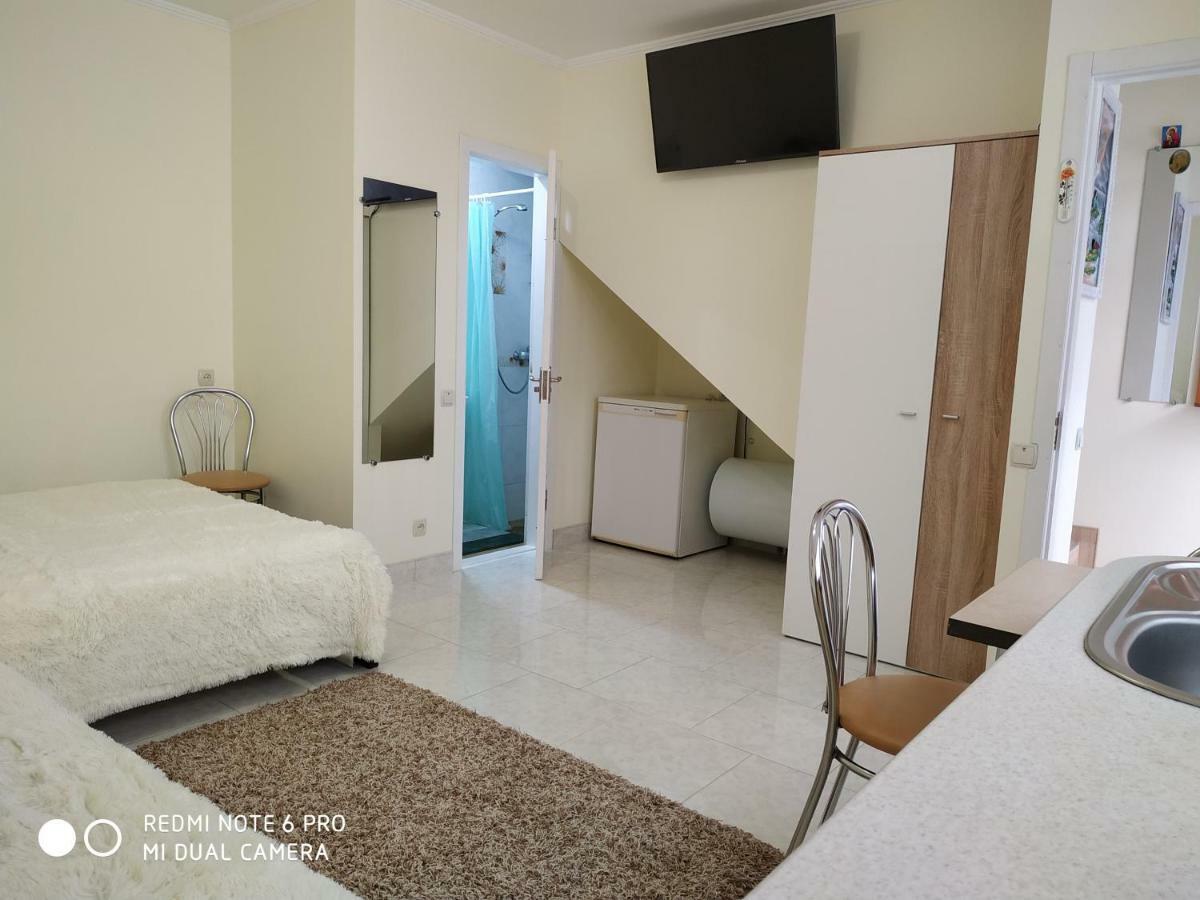 Guest House Butterfly Wing Οδησσός Εξωτερικό φωτογραφία