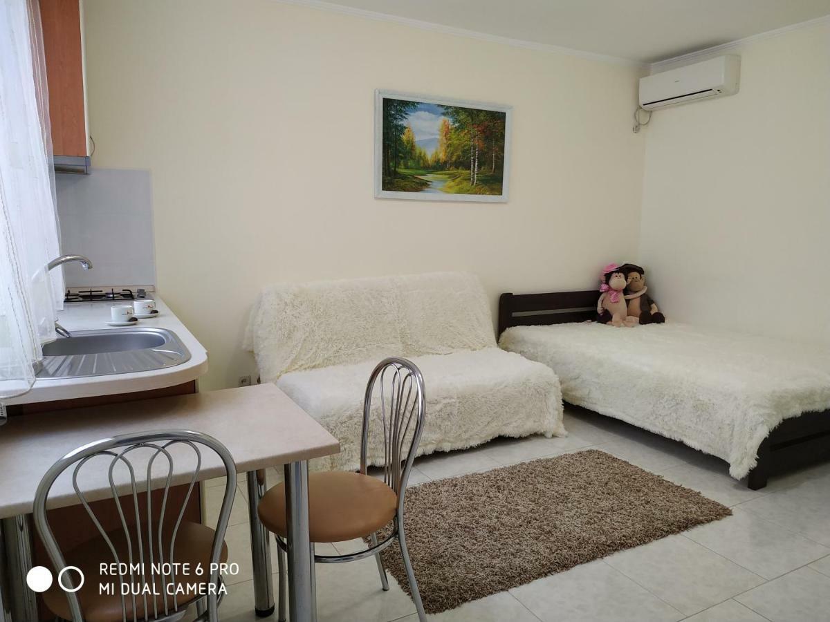 Guest House Butterfly Wing Οδησσός Εξωτερικό φωτογραφία